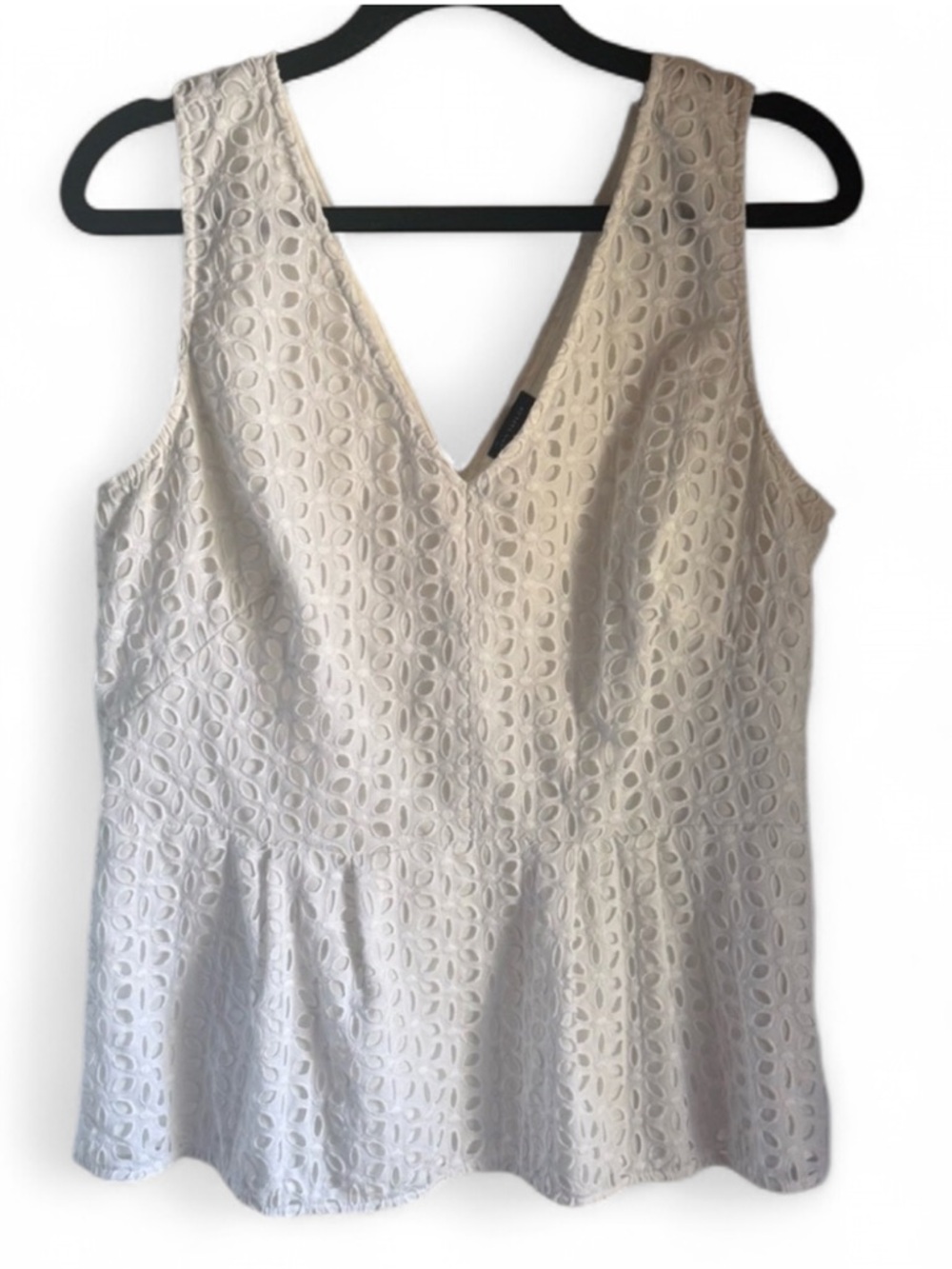 Ann Taylor Elegant White Lace Sleeveless Top